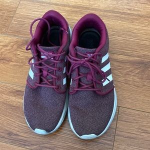 Adidas Cloudfoam size 8 burgundy